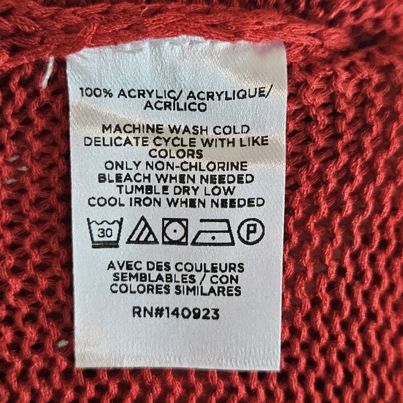 Red Crab Sweater - Picture 4 of 4